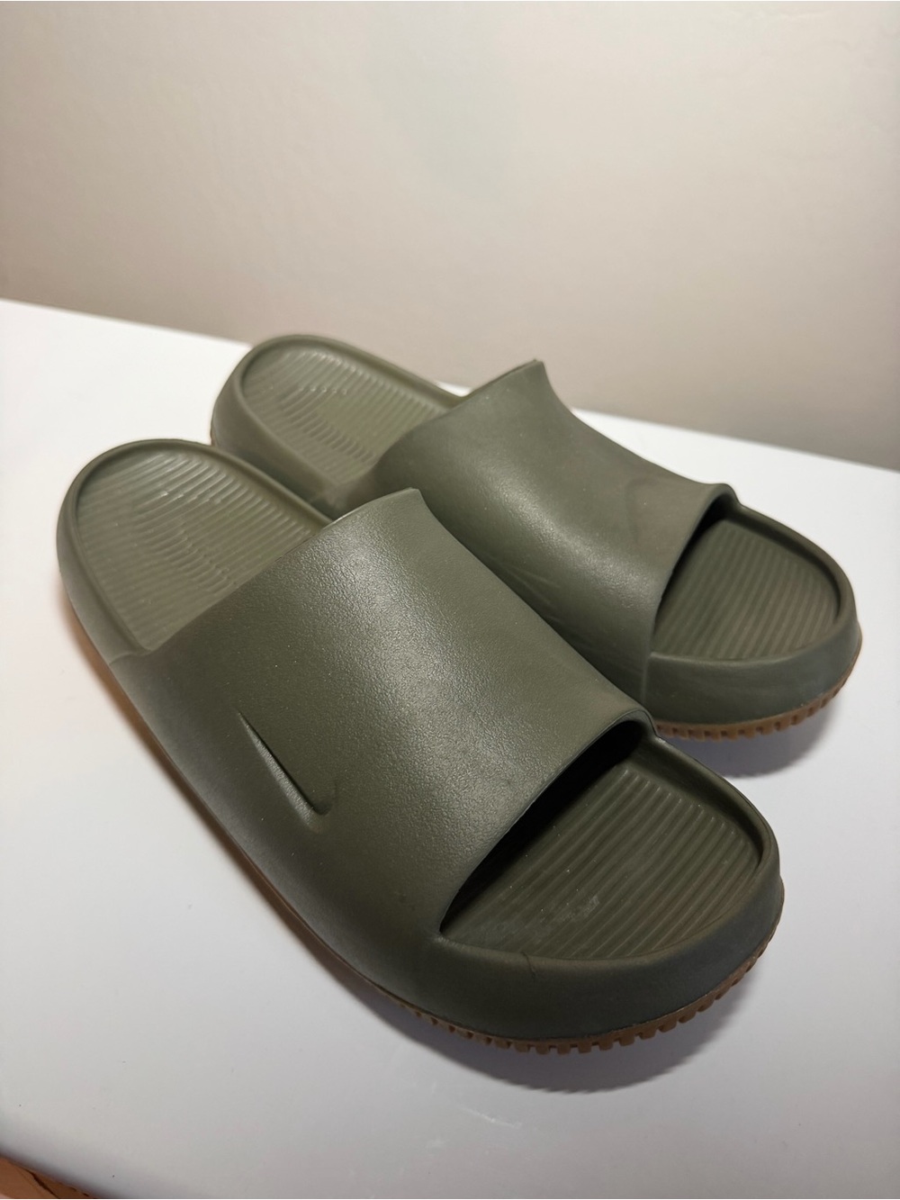 Nike Calm Slide Medium Olive Gum Bottom Sandals Size 11
